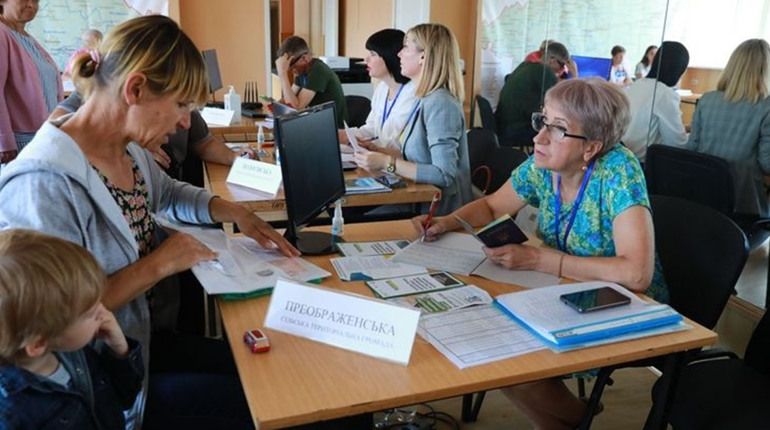 Жителі Пологівщини можуть отримати допомогу в гумштабі «Допомога поруч»: що потрібно
