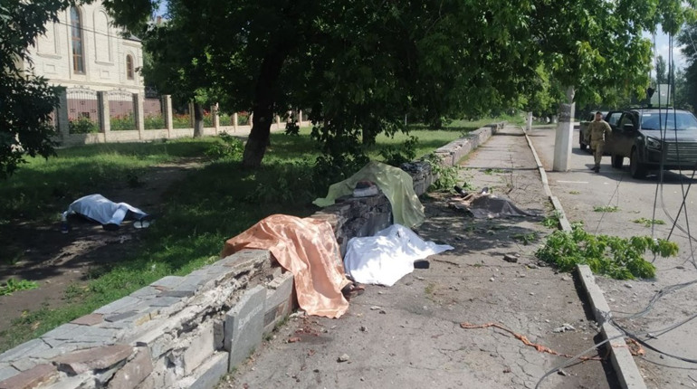 4 серпня росіяни вчергове обстріляли Торецьк. Багато загиблих та поранених