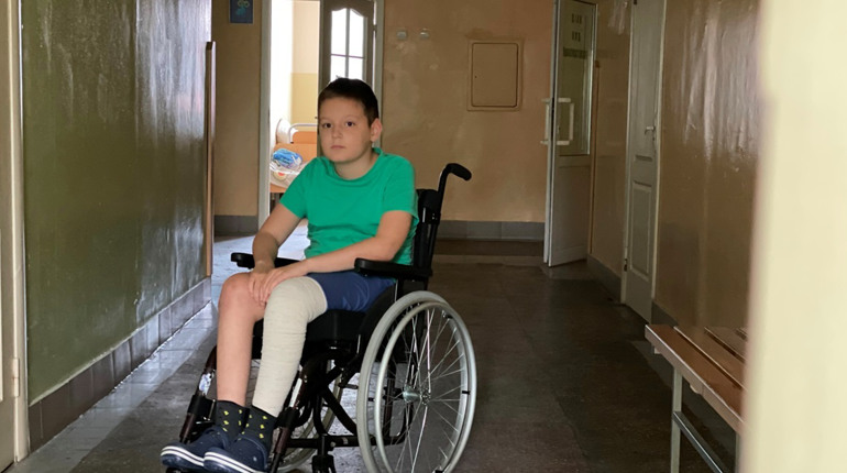 Львівські лікарі врятували 11-річного Лева із Сєвєродонецька, якого раптово паралізувало
