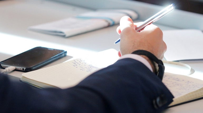 Робота в Смілі: що пропонує центр зайнятості, соцмережі, сайт пошуку роботи та телеграм-канали