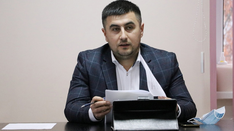 Корюківський міський голова Ратан Ахмедов: «Сьогодні кожен має працювати або в ЗСУ, або для ЗСУ»