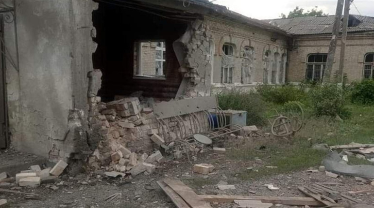 Курахівська громада зазнала ракетного удару: пошкоджено інфраструктуру