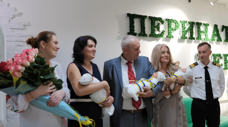 Козацькому роду нема переводу: у Дніпрі та Києві народилася трійня хлопчиків