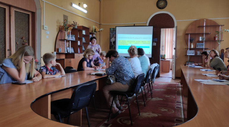 У Первомайську тривають заняття розмовного клубу «Говоримо українською»: наступне 16 серпня