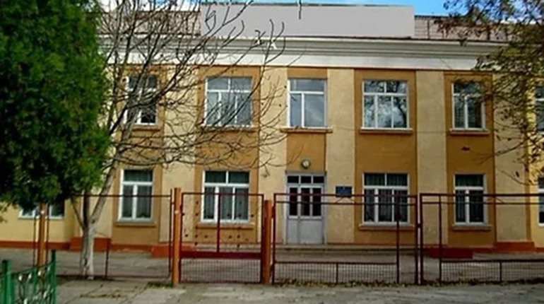 Окупанти повідомили, що всі школи та ВНЗ на Херсонщині викладатимуть російською