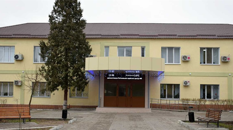 Переселенцям з Кремінної надсилають гумдопомогу поштою. Як отримати