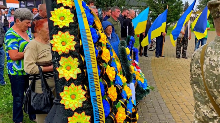 Воював у Бучі, а загинув під Новолуганськом: Прилуччина попрощалась із Захисником Василем Вдовіним