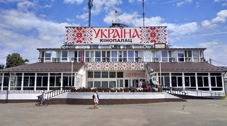 Первомайська міська рада може припинити оренду земельної ділянки за договором з «Кінопалац Україна»