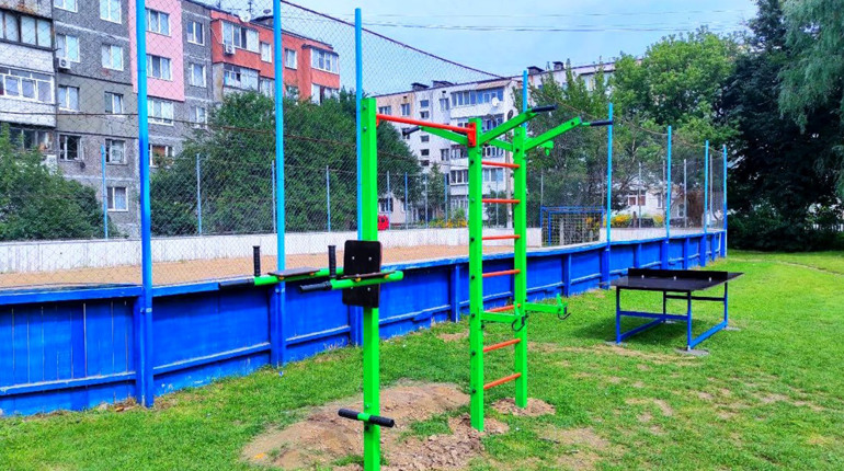 Ніжин поповнився новою спортивною локацією. Охочих запрошують тренуватися на свіжому повітрі