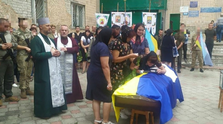 І знову під Білогіркою загинув земляк. У Вараші похоронили гранатометника