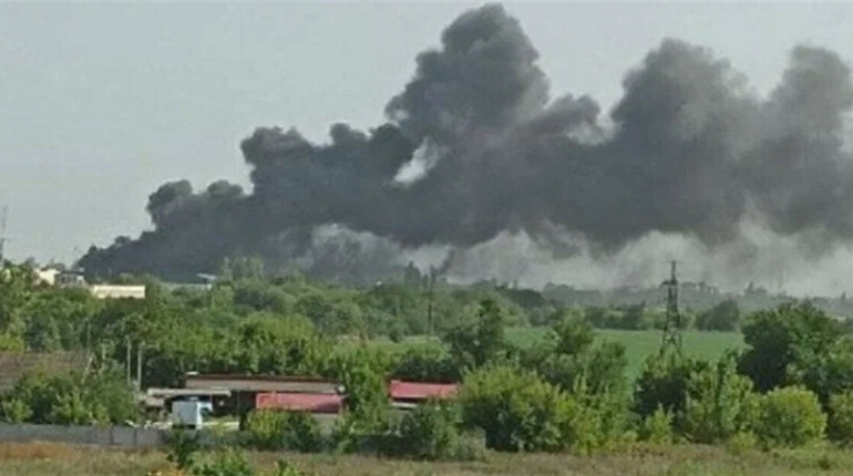 У Новій Каховці горить база окупантів
