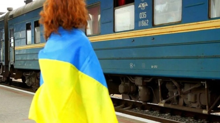 24 серпня скасовано евакуаційні рейси потягів та автобусів. Яка причина