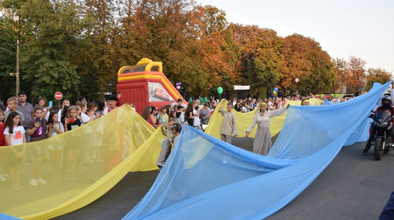 Як святкували День Незалежності у Волновасі: спогади переселенки