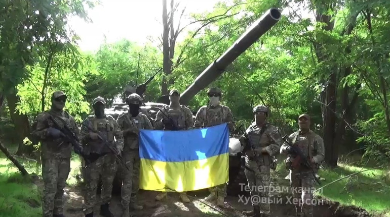 "Пам'ятайте, ми поруч": військові ЗСУ записали вітання для херсонців з нагоди Дня Незалежності
