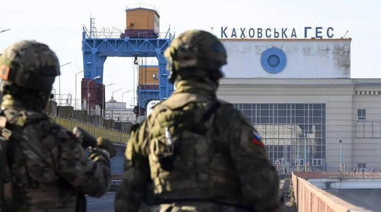 ЗСУ уразили системи протиповітряної оборони росіян у Новій Каховці - ОК "Південь" (ВІДЕО)