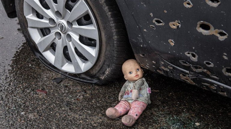 У Львівській лікарні померла 15-річна дівчина, яку поранили в Торецьку