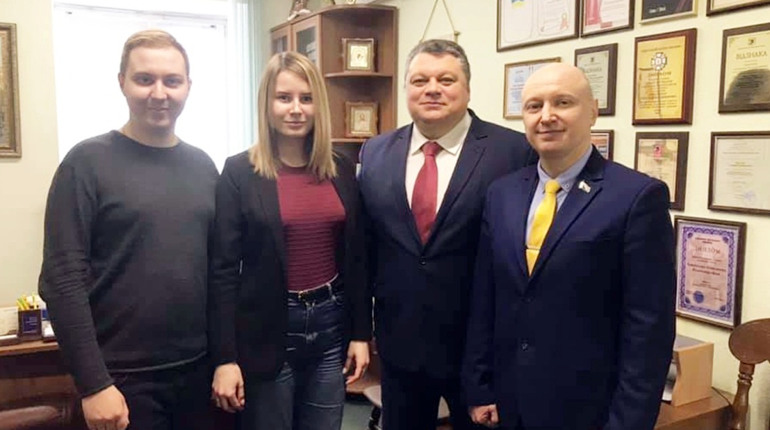 День нотаріату – 2 вересня. У Чернігові розпочинає діяльність Академія нотаріату України