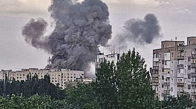 Обстріли Нової Каховки тривають вдень і вночі