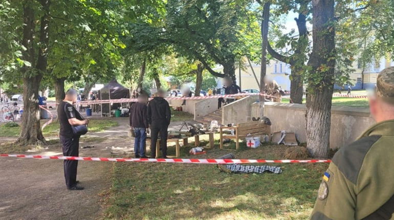 Вибух на ярмарку: ДБР арештувало двох військових, їм загрожує до 10 років позбавлення волі