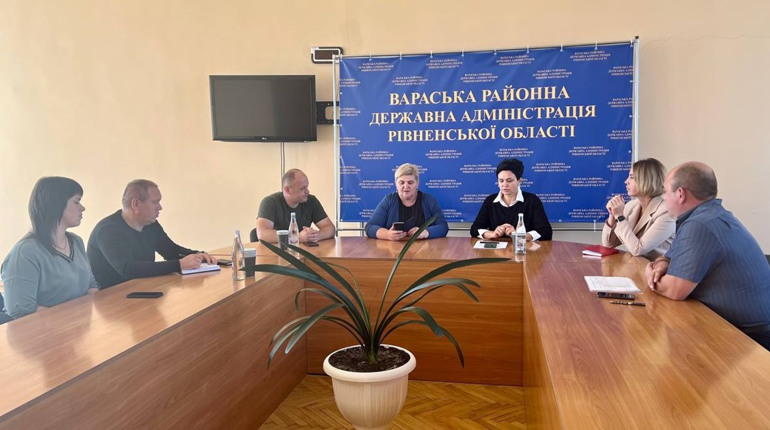 Житло для ВПО – одна з тем візиту чиновниці облдержадміністрації до Володимирця