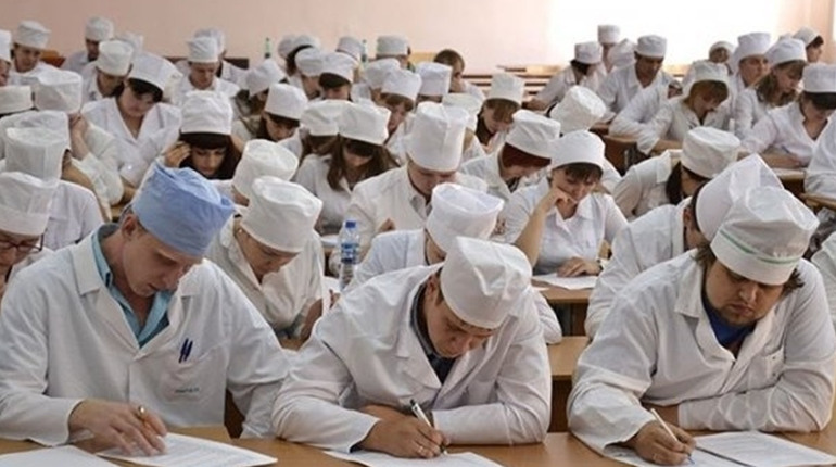 Студенти, які вступили за «новою російською освітою» в Генічеську, не отримають обіцяної стипендії