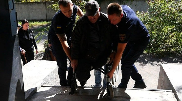 З Оріхова евакуйовано та розселено 18 літніх людей