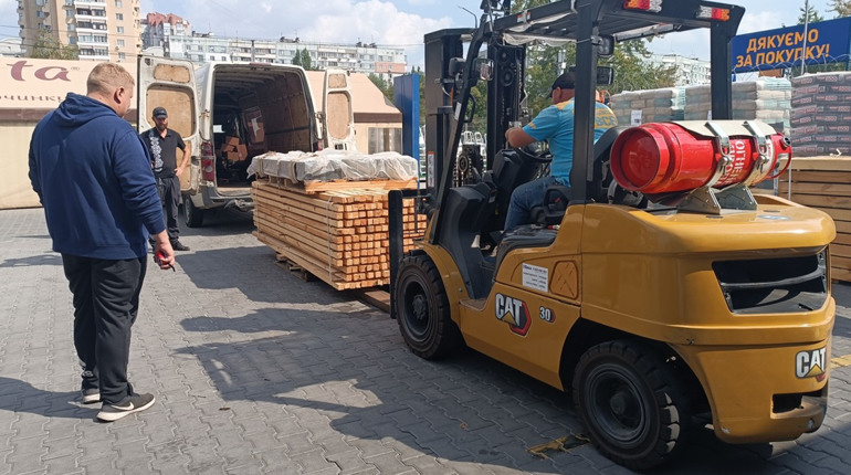 Гуляйпільській громаді передали будматеріали для відновлення пошкоджень — ЗОВА