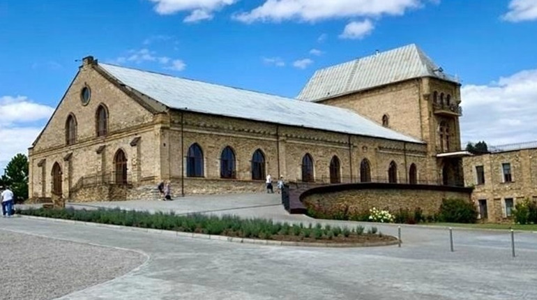 Окупанти пограбували шато Трубецького