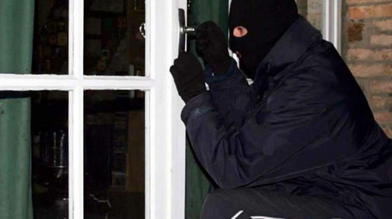 П'ятеро на одного: на Одещині невідомі у масках побили та пограбували підприємця