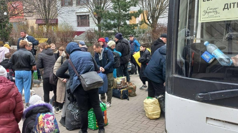 Обов'язкова евакуація триває: куди найближчий рейс з Торецька