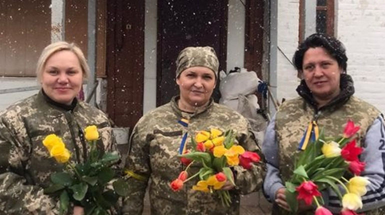 А про гендерні стереотипи поговоримо після війни