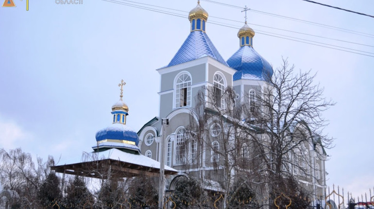 Неповнолітнього зловмисника позбавили волі за підпал Свято-Миколаївського храму в Сновську