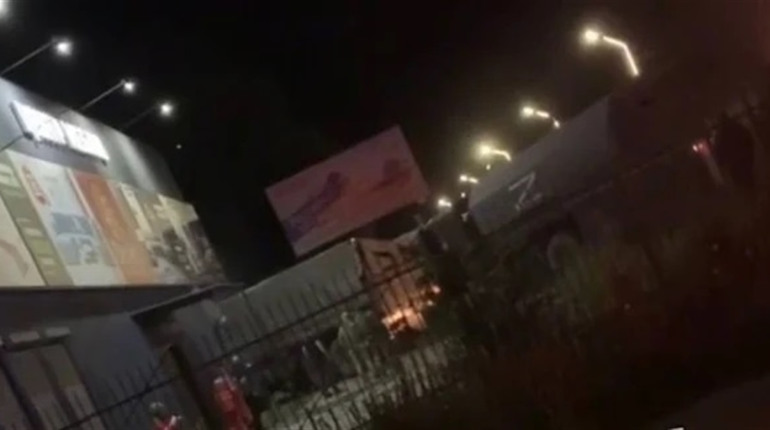 У Мелітополі сталася ДТП за участі військового Камазу росіян