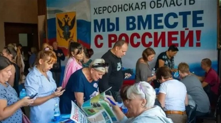 Окупаційна влада Херсонщини відправляє дітей на канікули для проведення "референдуму"