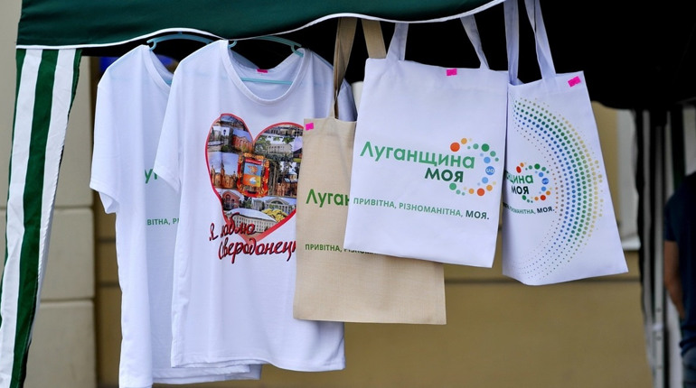 З окупованої Луганщини евакуювалися 80% підприємців. Скільки залишилося працювати на загарбників