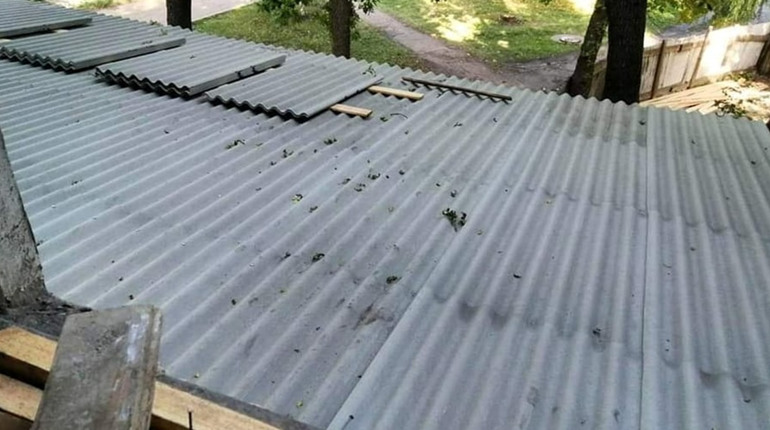 В Торецьку ремонтують будівлі амбулаторії та лікарні