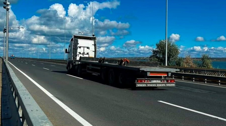 До уваги водіїв: на мосту через Хаджибейський лиман почалися ремонтні роботи