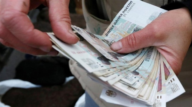 Валютників з Генічеська затримали та погрожують ув’язнити на 4 роки