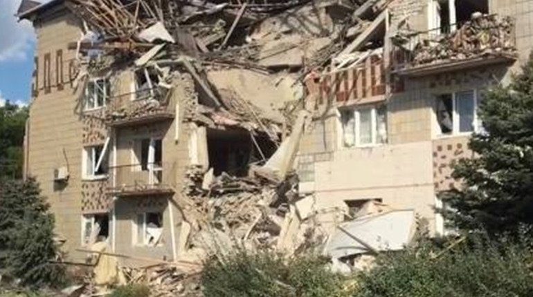Гучні вибухи в Олешках: зруйнований готель, де жили окупанти