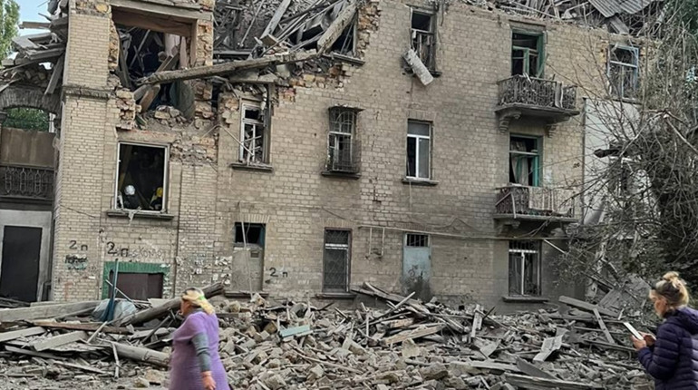 У готелі "Колос" в Олешках окупанти поселили мобілізованих з Криму. ЗСУ завдали удару