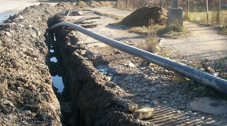 У Лозовій півтори доби не буде води. Яка причина зневоднення населеного пункту