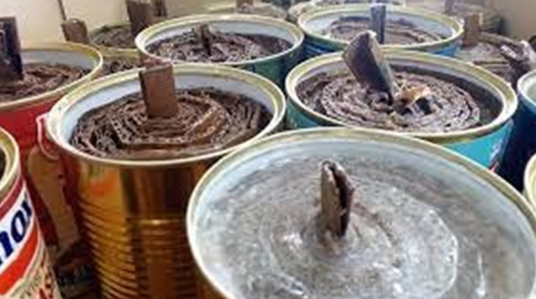 У Жовтих Водах виготовлятимуть окопні свічки: потрібні жестяні банки, недопалені свічки та парафін