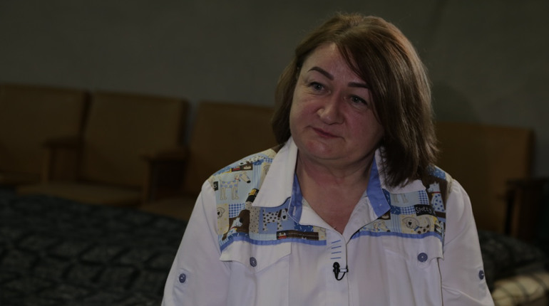 Вмикали гучну вентиляцію, аби вагітні не боялися обстрілів. Галина Леник у проєкті "Життя в облозі"