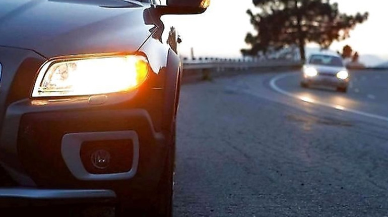 Поліція Буковини нагадує водіям про необхідність увімкнення денних ходових вогнів