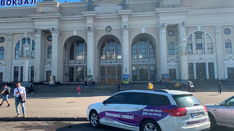 Походження натяжних стель та переваги використання