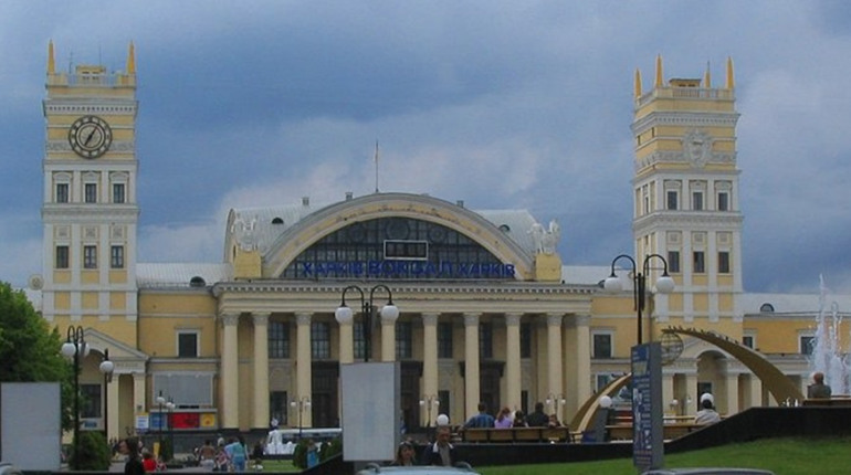 З Лозової та інших станцій Харківщини скасовано декілька електричок. В чому причини