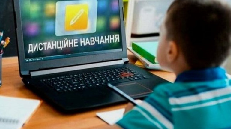 Школи Гадяччини переходять на дистанційне навчання