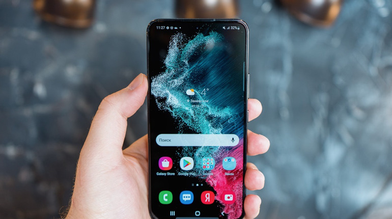 Базовий флагман Samsung s22 вже у продажу