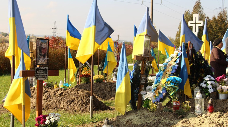 На Дрогобиччині вшанували пам’ять новітніх Героїв та відправили панахиду на їх могилах