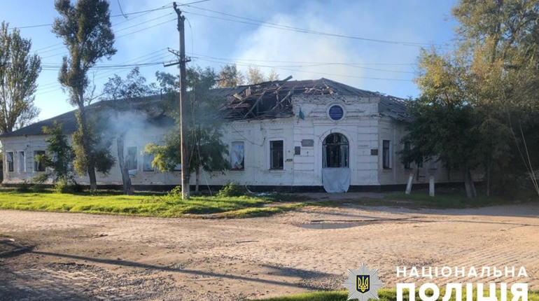 Ворог вкотре обстрілював мирне населення у Гуляйполі: зруйновано дитячий садочок